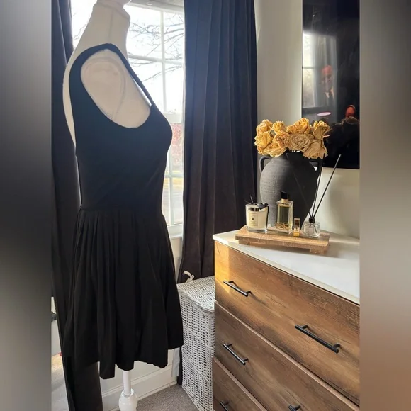 Alo Soft Tennis Pleated Dress - Picture 3 of 9